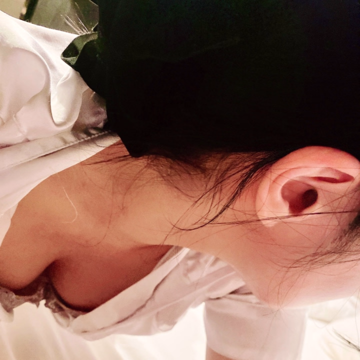 人妻っぽい？♡

…ガチ人妻です♡♡

趣味は わくわくすること 🍑