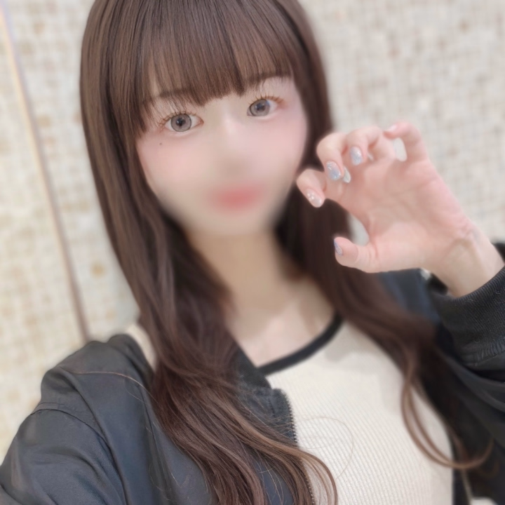 昨日お休みしてしまい、すみませんでした(;_;)

今日は予定通りいます！

キャンセル枠あるかもしれないので、
詳細はお店にお電話をお願いいたします💫

来店されるお兄様は気をつけてお越しください🥰