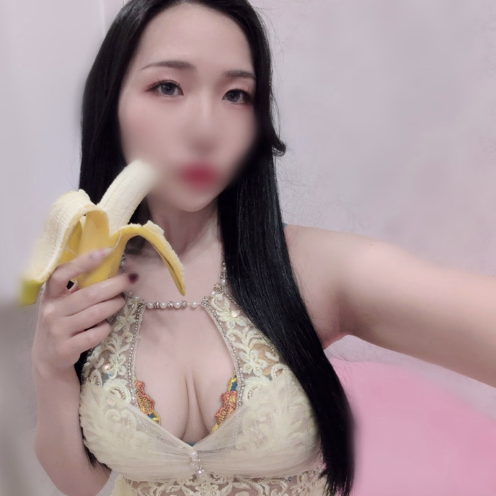 世界のせかいです🌍🌎🍌

本日13時〜出勤です💛
暑くて溶けそうだね🫠‪💕︎︎

来月国家試験あるのをすっかり忘れてました😇😇
焦ってます🍄🍃
来月は出勤かなり少なくなる予定です🙇🏻‍♀️

今月は
21日(日),27日(土),28日(日)出勤です🐱💖

本日一緒にもさっぱりしっぽり️🩵
お待ちしております🌻