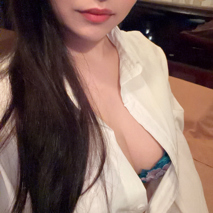 7月の出勤予定です❕

また追加したりするかもだけど、一旦2日で🥰
お早めの姫予約お待ちしてます👸✨
※女の子の日でもしかしたら日程変更したりするかもです💦


7/12(日) 9:00～17:00
7/26(日) 9:00～17:00