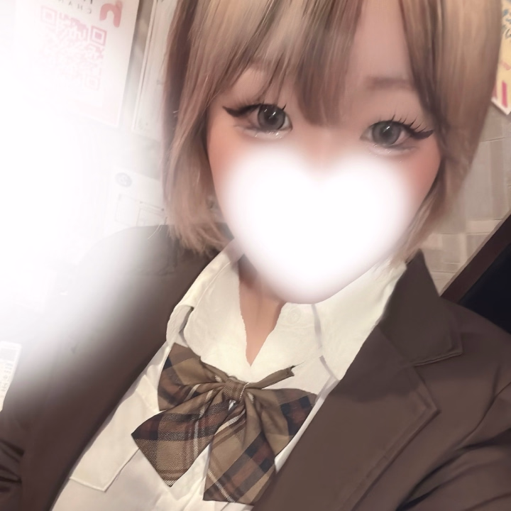 最近は安定してこの髪色だなぁ🥺🩷

色入れてるけどすぐ落ちる系の色ばっかだから
来る時には秒で落ちてるっていうね笑笑笑

でも可愛いから一生派手髪でいたい💖