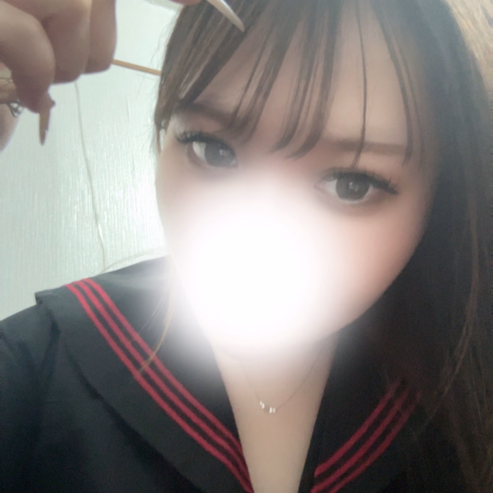 みんなお仕事お疲れ様☺️
あみだよー！

頑張ってる人ほんとに偉い😭
あみも頑張るー！