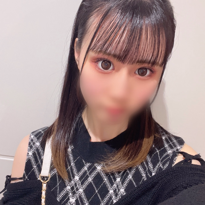 本日体調優れなく、お休みにさせてもらいすみません😭🙇🏻‍♀️

病院に行って今は明日に向けてゆっくり休んでます…💦

明日は『7:00~15:00』でいるのでお誘いお待ちしてます😢🙏🏻

もしかしたら当日時間伸びるかもです…


また伸びる時は報告します！

明日よろしくお願いします🙇🏻‍♀️♡





めいあ