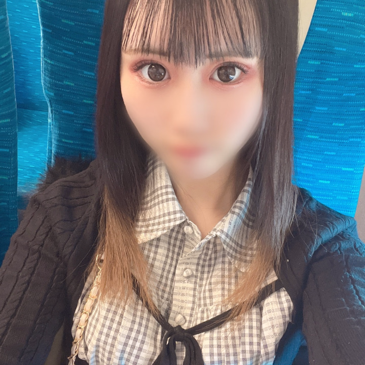 はじめまして‪☆めいあです🍒

明日からクラブハートでお世話になります！🙇🏻‍♀️

そして明日『8:00~22:00』で初出勤となるので、遊びに来てくれたら嬉しいです💞

初出勤ドキドキですが、お兄さんと楽しい時間を作れるように頑張ります👊🏻💖


明日からよろしくお願いします🙌🏻💕






めいあ