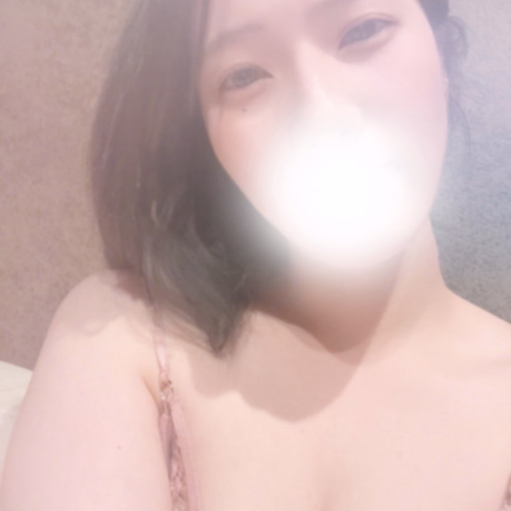 昨日はたくさんの事前予約写真指名ありがとうございます！


とても楽しく初めての快感もあり、いい日を過ごせました✨️


写真より可愛い美人とお褒めいただいたり、本当に見つけてくれたお兄様に感謝しかない😭


今日も9時から17時出勤になります！
たくさんのご来店ご予約お待ちしてます✨️