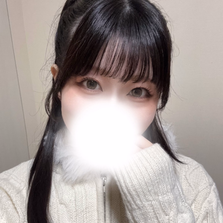 おはようございます☀️
さくらこです🌸

昨日の台風は皆様無事でしたか🌀？
出社されたみなさんは偉すぎるし、
在宅にした皆さんも自分を守れて偉いし
休みだった人はさくらこちゃんと同じで
もれなく偉いです💮👏👏

今週、なんだかあっという間で
もう木曜日だってーーー😻‼️

土曜日はパネルの撮影をして、
日曜日は出勤だーーっ🫶🏻

盛れるお写真撮れますように！

でも写真詐欺だ‼️‼️ってならないように
実物、しっかり磨かなきゃです‼️

ダイエットもやりすぎない程度で
継続してて…💭

お会いする方に可愛いって少しでも
思って頂けるように。
最近は今まで以上に自分磨きに
気合いが入ってます💪🔥

会いに来てくれるみんなが
さくらこが自分磨きを頑張れる理由☺️💕

今月も2回美容院行ったりとか、
するんだ～( •̀ω•́ )✧

日曜日の予約もありがとうございます☺️
会えるのたのしみだね( ˶ ̇ ̵ ̇˶ )