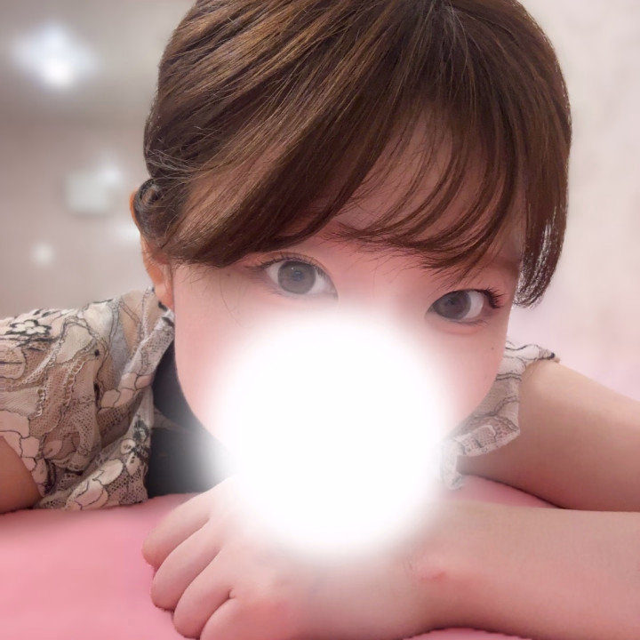 こんにちは🍀
さくらこです🌸

本日も楽しい時間を一緒に
過ごさせていただいてます( •̀ω•́ )✧

差し入れのお気遣いもいただき…
優しさに感謝です。

ありがとうございます( ᵒ̴̶̷̤ ᵒ̴̶̷̤ )

パネルの写真も近々変わるらしくて…！
昨日撮ったばかりなのに凄いですね😲

スタッフさん方にも感謝です( ᴗ̀ ̫ᴗ́ )

我ながら盛れたのではないかなーって
思っております( ˶ ̇ ̵ ̇˶ )
たのしみだな～！！！

このあとも引き続き、
よろしくお願いいたします💕