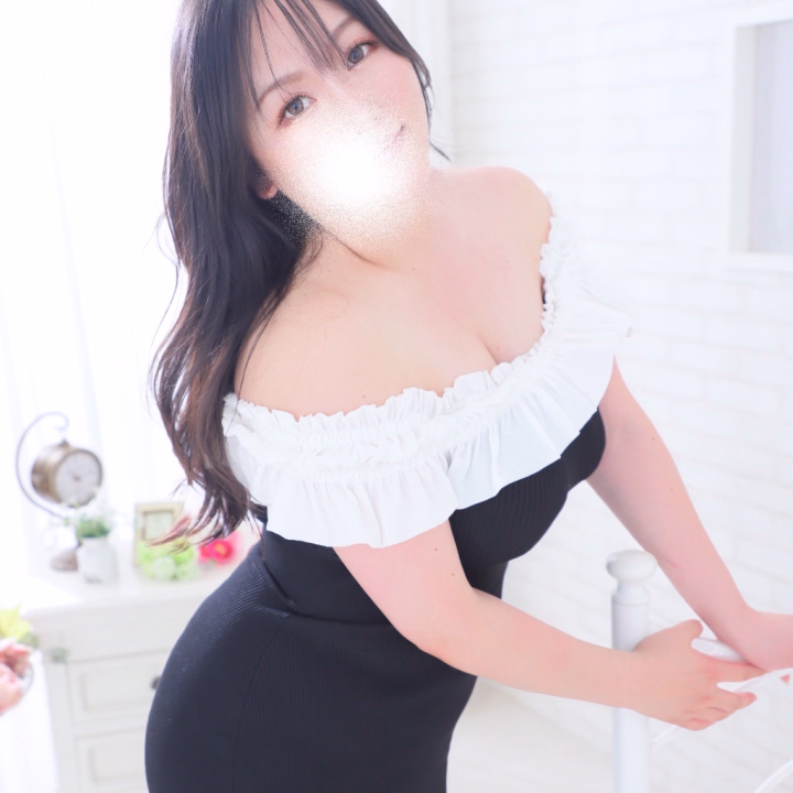 新しい写真撮って貰いました❤️

プレゼントいつもありがとうございます❤️

動画イベントの応援もありがとうございます🍑