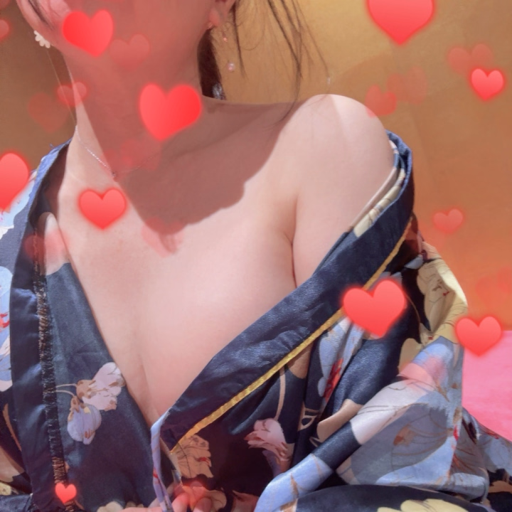 こんにちは🧡

エッチな気分の貴方さま💋

幸福感・快感・羞恥心、様々な感覚を・・・。

エッチな妄想が止まらない貴方さまの
フェチを開花させてください🖤✨