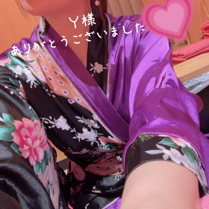 本日は、お越しいただき
ありがとうございました🥰
覚えててくれて、とっても嬉しかったです❣️✨めっちゃ面白かった🤭㊙️
今日は、イッパイいろんなお話もできて、嬉しかったです🥰これからも、楽しみだね😊またお会いできる日を楽しみにしております💋
