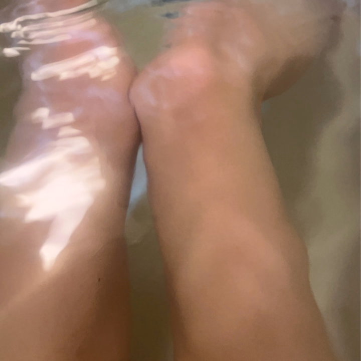 おはよ〜
今ね出勤準備中でお風呂入ってるよん💋

昨日来てくれたお兄さん
マットいっぱい堪能できたかな？
あそびに来てくれてありがとうね😊


今日も12時からいるよん💕
いっぱいえちえ♡しよね？？💋