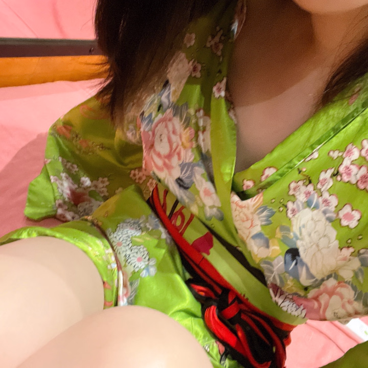 皆さま、ぬるぬる楽しんでいただいているようで嬉しいです🫶
金曜日の夜、まだまだ24時までお待ちしてますね🫶

米子はお客様のアンケートを見せていただけるのですが、褒められているとほっこりします☺️そしてクチコミもいつの間にやらたくさん増えていてありがとうございます✌️
これからもよろしくお願いします〜🙇‍♀️

ちなみにこの前水戸でぬるぬる講習したので、ちょっとだけパワーアップしてます💪この機会にぜひ🫶

🍑美優香🍑