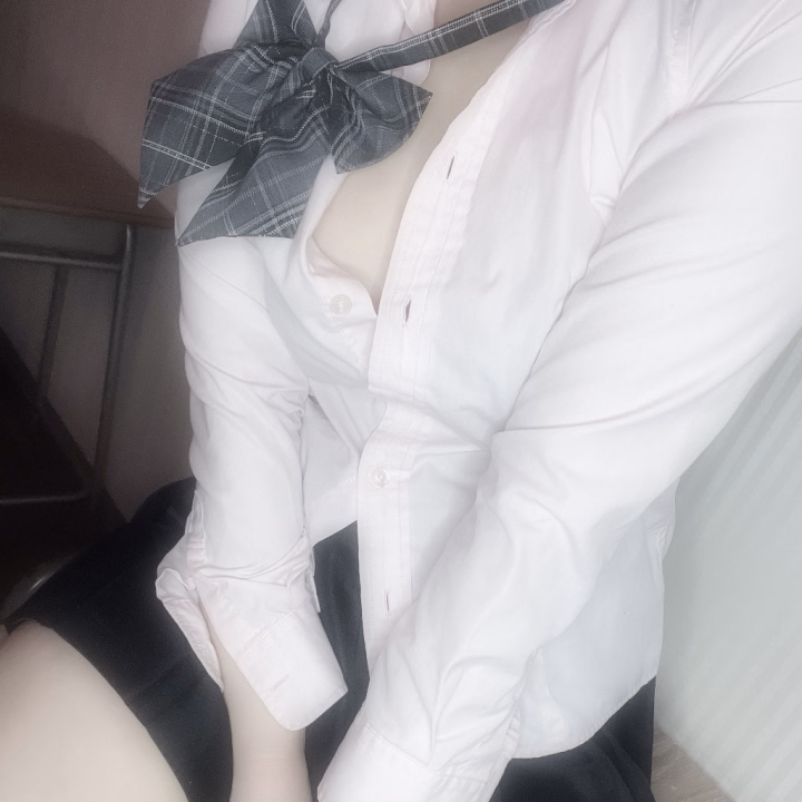 ひめちゃんねる久しぶりだあ( ᐢ_  ̫ _ᐢ )♡


駅ちかばっかりじゃなくてこっちもがんばるからいいねとかフォローとかたくさんしてください,,⁃ ⩊ ⁃,,