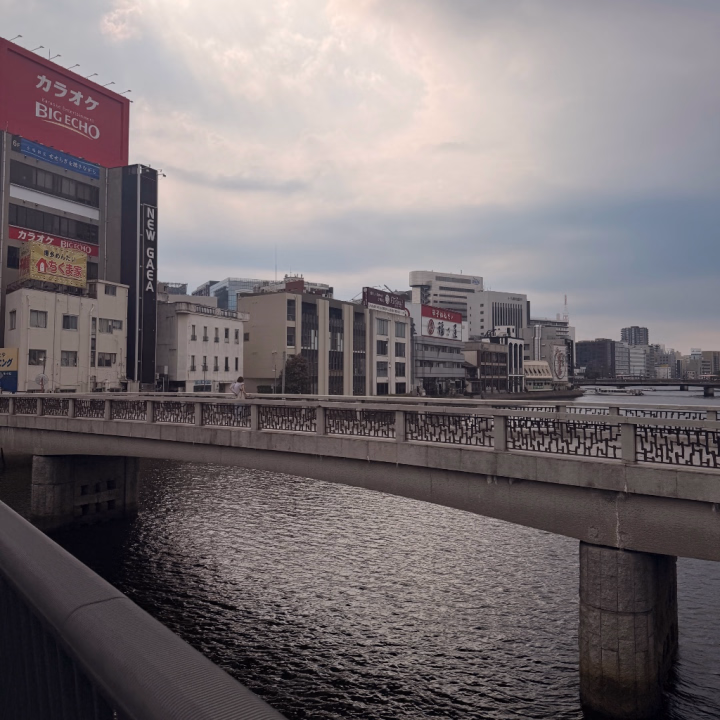 こんにちはルカです🎶

今日はまたまた少し真面目なお話。

よく仕事大変じゃない？って聞かれるんだけど

有難いことにご新規の方も仲良しさんも

本当に良い人が多いお陰でまいちにすごく楽しく働いてます(本心❣️)

だからあと５回の出勤でしばらくお休みいただくことが本当に寂しくてどうしよう💦

ってなってます🤣

暫く会えなくなる前にって会いに来てくれる方もいて本当に感謝です✨️

11月末、12月頭には元気に戻ってくるので

とりあえずはあ残りの5日間も

楽しく元気に頑張ります💖

よろしくお願いいたします🙇‍♀️