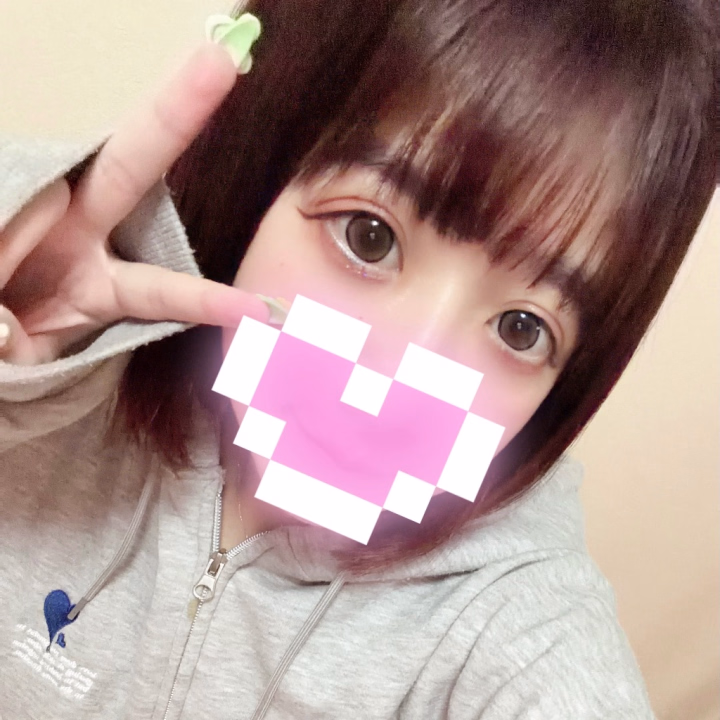 おはよー！ののかです！

今日は急遽五反田ハピネス出勤中です🎀
お部屋広くてⓂ️ットもできるからもし興味あるお兄さんいたら15:30まで待ってるね💘