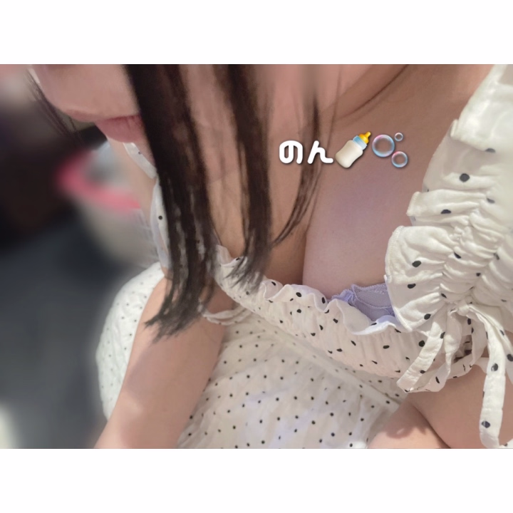 やほ、ฅ^•ω•^ฅのんちゃんやで🙂‍↕️✨

もう8月だ、はやしゅぎ、一年の半分以上が終わった、どうしよ、ついていけてない(絶望)


😫

お兄さんたちと春夏秋冬楽しみたいのに時の流れがはやすぎて置いていかれとる❕
おてて繋いで導いて〜〜ー✋🏻"🩷


☁️ 明日！8/9(日)11:00〜19:00 ☁️
⬆️明日おりまっする💪8月はじめて出勤🎶

日曜日会えるお兄さんおるかなーー
どうかなーーー(⊃_  ̫ _)⊃🩷

涼しいお部屋で楽しく過ごそうねーーー♡


明日会えますように🥺
