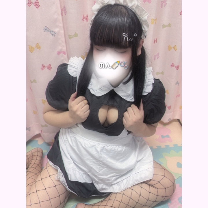 2周年とお誕生日！！！！！

☁️ 明日！11:00〜19:00 ☁️

今週の出勤はリクエストない限り
明日だけ❕次の出勤は23日以降になりそう(確定では、ない😥)

明日実はのんさんのお誕生日間近…！
はじめてさんもなかよしさんにも会いたいですわん。🐶🌟

この業界に飛び込んで、デブっ娘倶楽部に入店させていただいて2周年でもありますのでお祝いがてらいちゃいちゃしにきてーっ(⊃_  ̫ _)⊃

責めるもよし、責められるのもよし、のんさんとしか味わえない楽しくてやらしい時間過ごそうねえ🥺💖👌🏻


明日のお問い合わせ・ご予約お待ちしております(´っ•﹏•ｃ`)