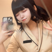 にこ