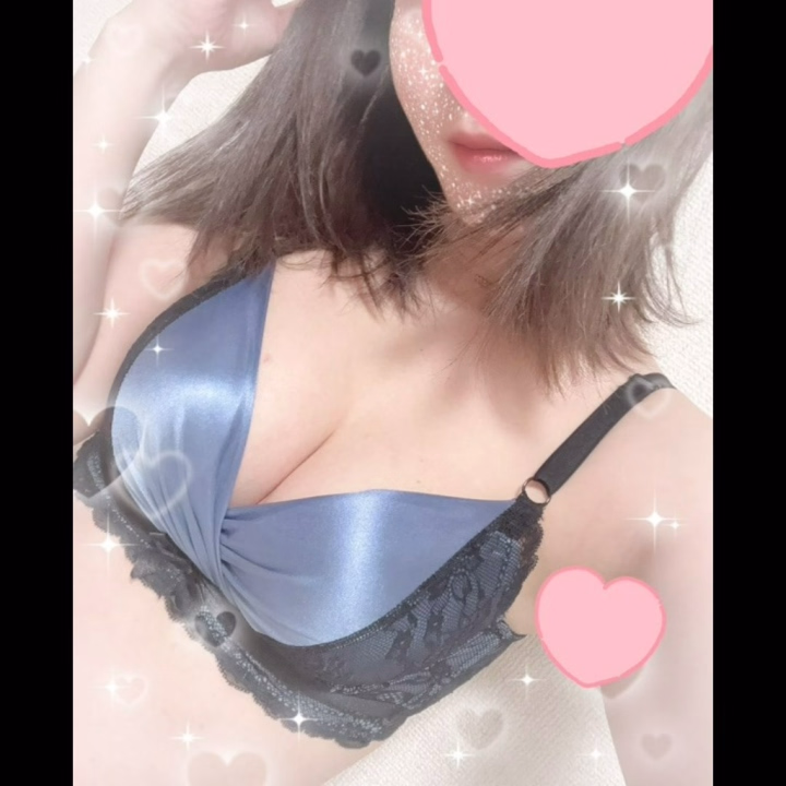 明けましておめでとうございます🎍✨️
去年はたくさんの方が会いに来てくれてありがとうございました🥰
2026年もよろしくお願いいたします💗

(挨拶が遅れてごめんなさい😭)



明日1月9日10時〜
出勤予定です~~🎶❤︎
来週の予定も出してるので
会いに来てね💪❤️‍🔥❤️‍🔥
