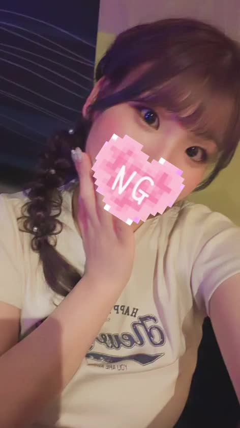 りりちゃん大やらかし❣️❣️笑
髪の毛かわちいよね😭
ぁー、浮かれすぎちゃった🤦‍♀️🤦‍♀️🤦‍♀️
まぁそんな日もあるよ‼️笑