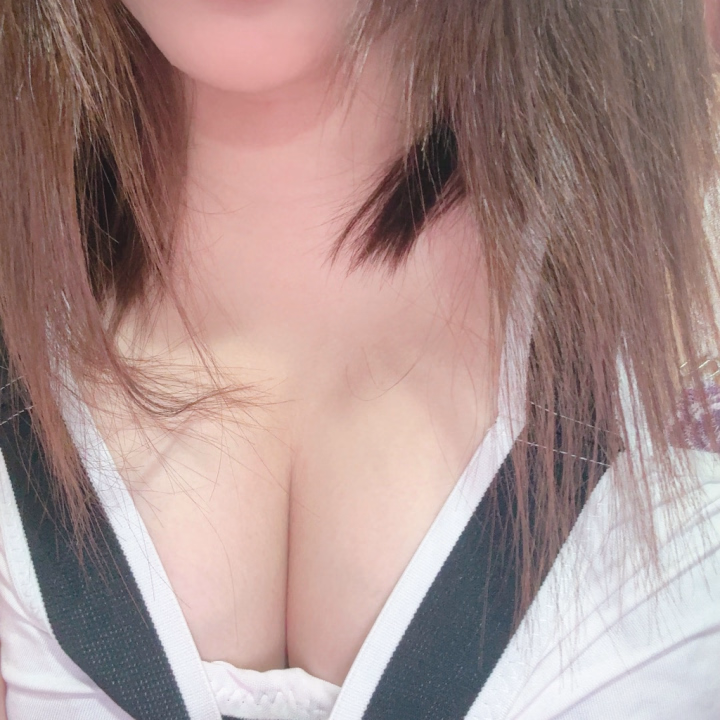 本指名様♡

すみれにまた会いに来てくれて

嬉しかったです😊💖

雪かき大変でお疲れなのに

会いに来てくれてありがとう🥰💕

たくさんお話できて楽しかったです❣️

また遊びに来てね❣️