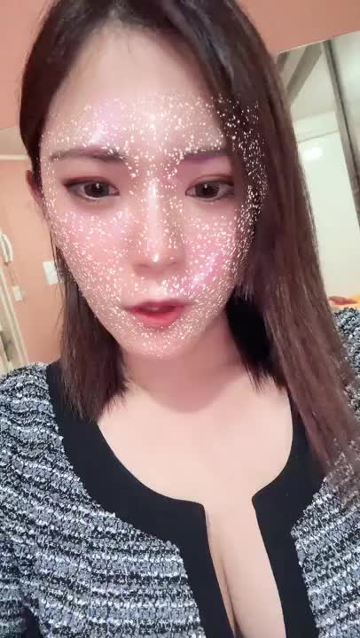 すみれ22時までお部屋にいるから

いーっぱい甘やかしてね💕

いつも褒めてくれてありがとう💖

まだまだ元気に出勤してるよ😘