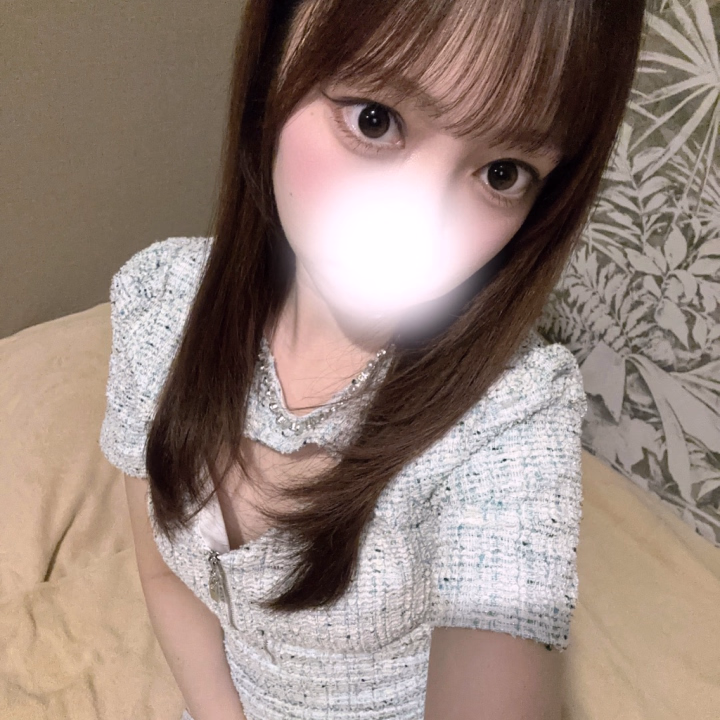 りおです🐰⸝꙳.⋆
2日目会いに来てくれた方ありがとうございました(՞ ܸ. .ܸ՞)︎♡
今日は昨日より沢山の方とお話出来てとっても楽しかったです🥰🫶🏻
明日は最終日になります🥹日曜日りおと一緒にまったり過ごしましょ⸝⸝⸝♥️