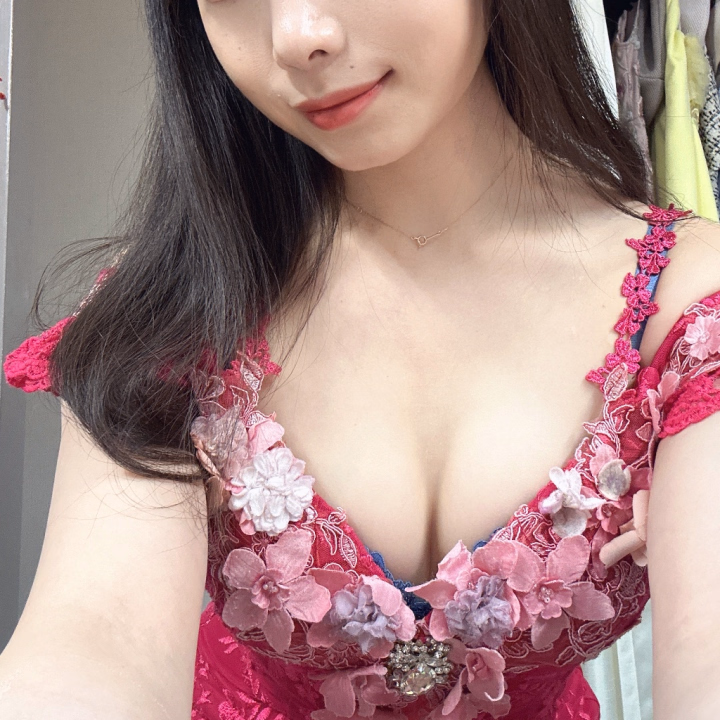 みんなこんばんは〜！

明日から出勤するおとねだよ❣️

みんなおまたせ〜！

やっと戻ってきます！！笑

今日はお家でまったり…と思ったけど
美容室行ってきた✌️

サラツヤ髪たくさんなでなでしてほし〜な♡♡

明日は仲良しさんに会えるかな？
それとも素敵な出会いに恵まれるかな？

たのしみ〜❣️

Xもフォローしてねん！！

@otone_ikebukuro