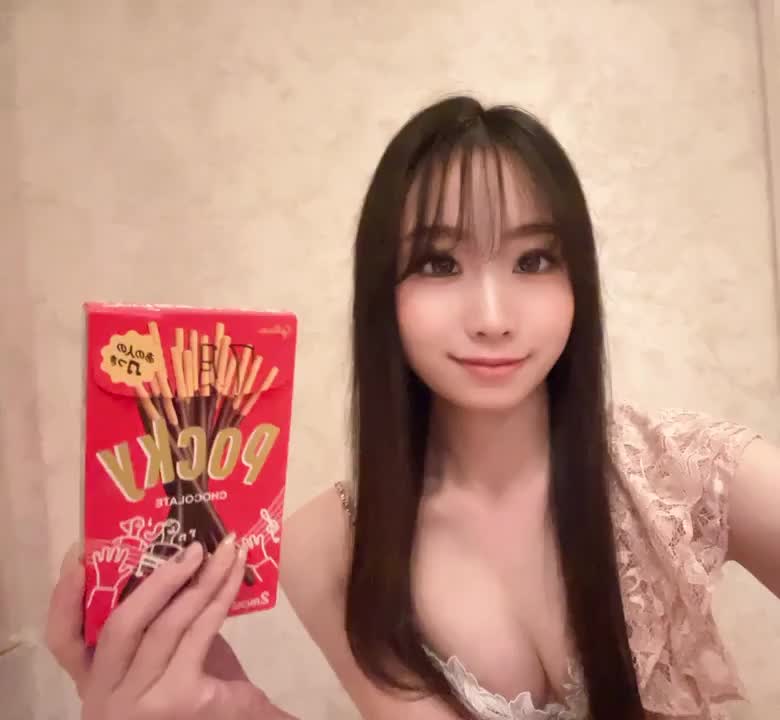 【お礼日記💬🎀】

11:00頃遊んでくれたお兄様‼️

おとねを選んでくれてありがとう💕︎

マットで遊ぶのもいいけど
ベッドはやっぱり自由に動けていいね❣️

最後までできて良かった良かった☺️🙌

プレゼントもありがとうね🎁💕︎

ポッキーいただきます😋

また遊びにきてね☺️

ではでは！
🎶おとね🎶