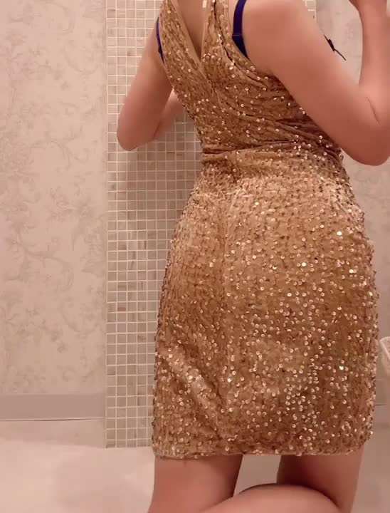 こんばんはっ🌙おとねです！

いきなりだけど、ちょっぴりクビレ自慢しちゃっていいですか？笑

鏡の前で「おぉ～っ！」なんて密かにガッツポーズ🥰

普段から地味にストレッチ頑張っているから、成果が出るとやっぱり嬉しいっ💪✨

みんなも体調気をつけてくださいね！

わたしのクビレ、ぜひお店まで見に来てください💕

🎶おとね🎶