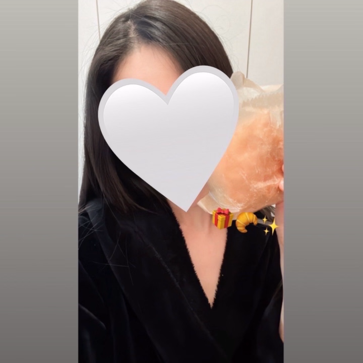 差し入れありがとうございます🙂‍↕️💕 パフェもパイ🥐もめちゃくちゃ美味しかったです☺️