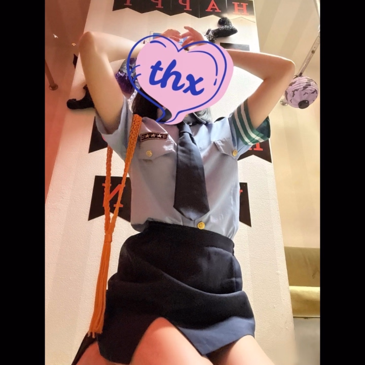【 金曜日、大感謝祭でありがとう💗パート②... 】




10月23日 金曜日



大感謝祭🎉で

遊んでくれたお兄さん🫂

ありがとうございました🙏🏻💗







まとめてのお礼になるんだけど

見てくれたらうれしいです☺️💕









同い年のお兄さん




ご指名うれしかったです😊

同い年のお兄さんで、すぐに打ち解けれて☺️ うれしかったよ✨




普段はMってゆっていたけど

わたしがMになっちゃったな🫂💭





あの時のことを思い出しながら

書いてるんだけど、、🎞️


すごい。あつくなってる❤️‍🔥🙈



ふたりだけのヒミツね🪎




すっごい気持ちよかったんだよ🩵 


かずきくん、ありがとう💗











ランナーのお兄さん




大感謝祭🎉に遊びに来てくれて
ありがとうございました😊



大勢での、痴◎電車🔞💗 ...




文字制限で全文載せれなかった〜🥺💦

つづきは
GOGO堺東店 公式HP

りょうかの写メ日記で見てね🙏🏻💗