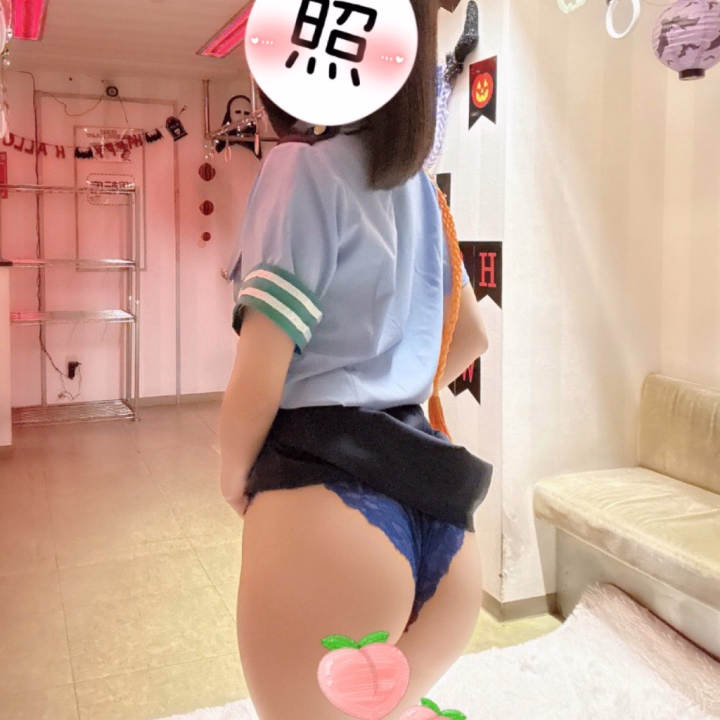 【おはよう😊 さらに🍑ちゅるちゅる🤍ぷるんぷるん🩵... 】






お兄さんおはよう😊🌿








今日はおしり🍑です🙈








ふみさん🌹に伝授してもらった🪄

おしりケアで
　



さらに、ちゅるちゅる🤍 ぷるんぷるん🩵

になってるよ〜🍑✨






教えてくれたふみさんに

ありがとう🫶🏻☺️  これからも続けます🌱




　


雨でたいへんだけど☔️　



お仕事のお兄さんは


次のお休みまで、一緒にがんばろうね〜🙌🏻💗









お休みのお兄さんは


ゆっくり過ごしてねっ🛋️🧣








今日もステキな1日にしようね〜🧚🪄





今夜は、金曜日動画も更新するよ〜✨🆙