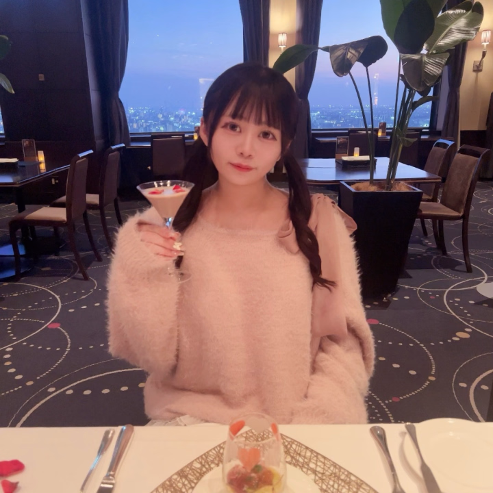 明日からいます😳💗


今日はお友達とバレンタインディナーしてきた🍴🩷
アフタヌーンティーだけだと思ったらディナー付いてた😂


明日は早起きして向かうので早起き頑張る❕

沢山遊んでほしいな( ◜ᴗ◝ )🤍