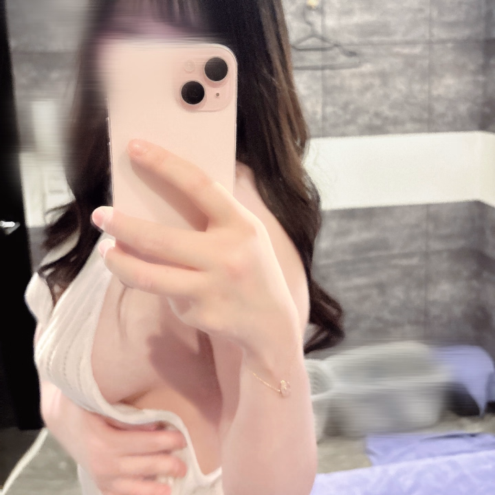 口コミ見に行ったらまた増えてた😳😳😳
まだ3日目なのにお兄さまたちありがとうございます🥺💝

どんな子なのかなって気になってくれてる兄さまもぴゅあらば見に行ってみてください🤭

気になってくれたお兄さまぜひお誘いお待ちしてます🫶🏻