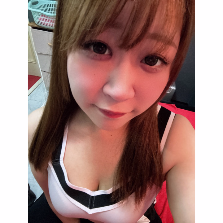 日記見て 気になってた！って言って
90分で来てくれた おにいさん🩵

フィリピンの方のお話たくさん聞けて
新鮮だった（＾ω＾）🎶

2回戦出来るかな⋯って言ってたけど
余裕だったじゃーん😘！

ときどき言ってくる ちゅーして
が かわいかったよ😆💭💭
カラダ褒めてくれてありがとうっ🥺

無事に飲み行けたかな？🍻
また日記見て 気になってくれたら
会いに来てねっ(   ˋ͈ ˙̫ ˊ͈ )ﾉﾞ💕