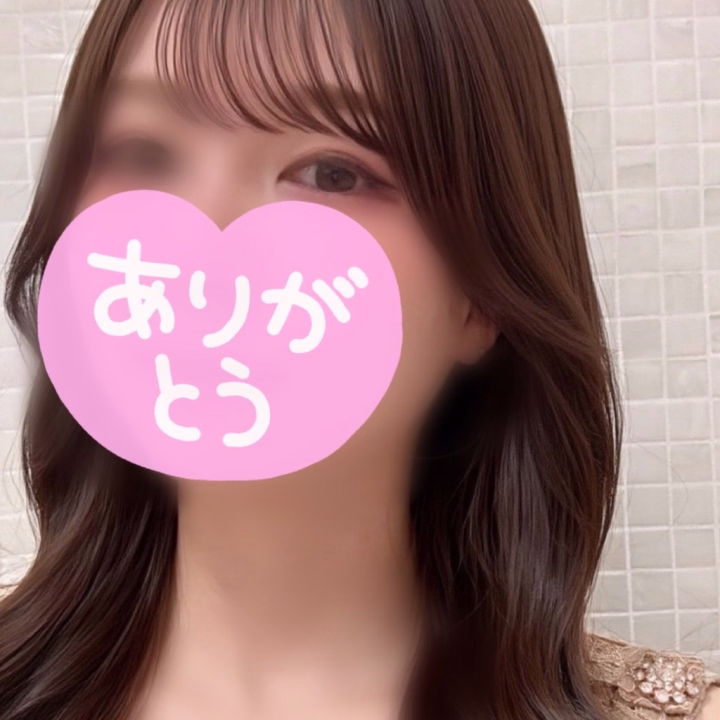 台風6号きてますね！じめじめ...🐌
島国日本！湿気!!湿度!!😭☔️🌧

髪の毛もヘアセットしてるのに…
悔しいことにパヤパヤしちゃってたいへんです。

↓↓↓💌💋
先週デビューして、
連日お会いするお客様が皆様素敵な方ばかり。。。ひとつひとつの出会いが本当に忘れられません🍀

過ごす時間が濃密な程、気持ちも思い出もより鮮明で、ふっ  と脳裏に過ぎることが度々🧠


そんな時間がこれからも過ごせるよう、
これからも仲良くして下さると嬉しいです︎💕︎


🌹のばら🌹
