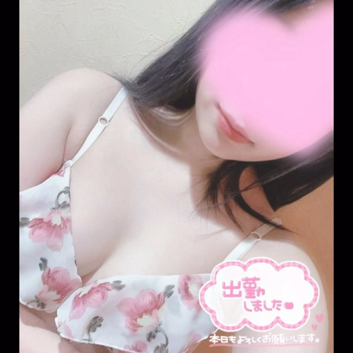 うたです🎶

前回お誘いくださったお兄様方
ありがとうございました💌

いーっぱい焦らしてほしい！とのことで
これでもかと焦らしてみたり
ぬるぬるとろとろあわあわに
大興奮してもらったり
えちえちな1日でした💕

うたさん本日出勤です🎶

今週は土日どちらも出勤してます🌱
近畿地方もついに梅雨入りしたみたいで
どんよりしたお天気が多い今日この頃ですが…☁️
どんよりを吹っ飛ばすくらいの
底なしの明るさで
たくさん癒させてください💖

本日もよろしくお願いします🌷