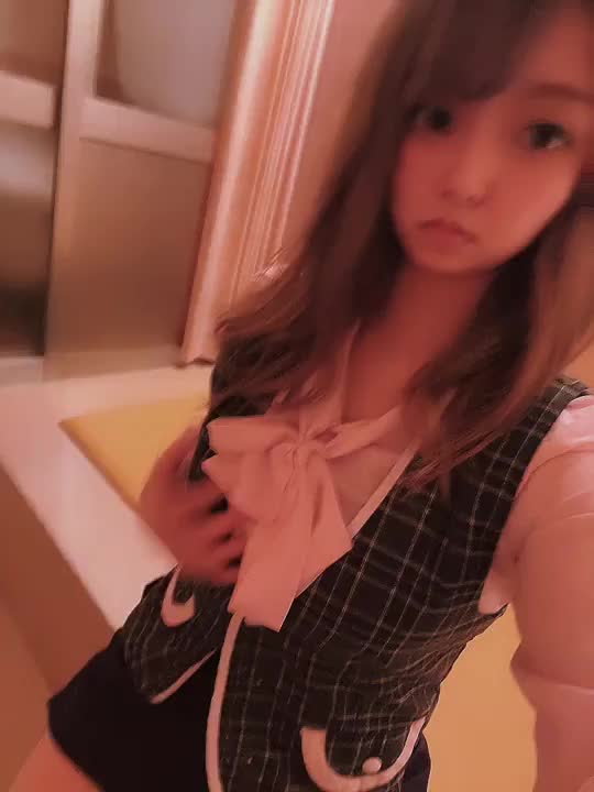 ⭐︎風○で失敗したくない！！⭐︎

癒されたい方、
風○で失敗したくない方、
誰に入ればいいのか分からない方、是非ひめのお部屋に来てください。

風○は、入口はカラダだけれど
抜くだけの場所じゃないと
思っています。

抜くだけなら、
1人でもできますもんね。


なぜ私が居るのかというと、
あなたのカラダも
ココロも
両方癒してあげるためだよ♡


下半身だけじゃなくて
ココロもスッキリしましょう？


ひめのお部屋なら、
不思議とまったり流れる
時間の中で
素直に欲望を昇華できるはず✨


ひめか🐰