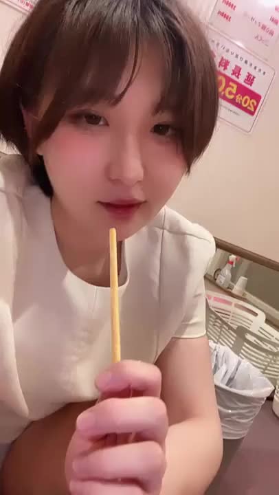 なめなめ……

喉奥までいれちゃいたい……？

おしりにも……入れてくれる？