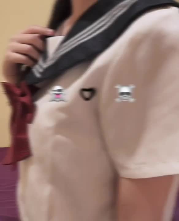 ハロウィン2回戦目っ！
体操服の次は制服にしてみました！
のあ といえば、、、？な所あるかな？💭笑

2本の動画を1つにまとめてみましたっ！
1本目はポーズ決めてみたり雰囲気系ぽくしてみたり！
2本目はのあの気持ちやハロウィンの合言葉載せてみたり🎃♡
楽しんでくれるといいな💓‪
よろしくお願いしますっ