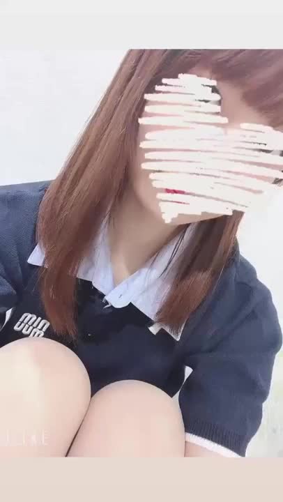 みりです🎀

お兄さんは夏らしいことしたー？？
みりは暑くてお家からなかなか出れてないよ〜🥺笑

そんなみりを甘やかしてくれるお兄さん
来てくれないかなぁ💓