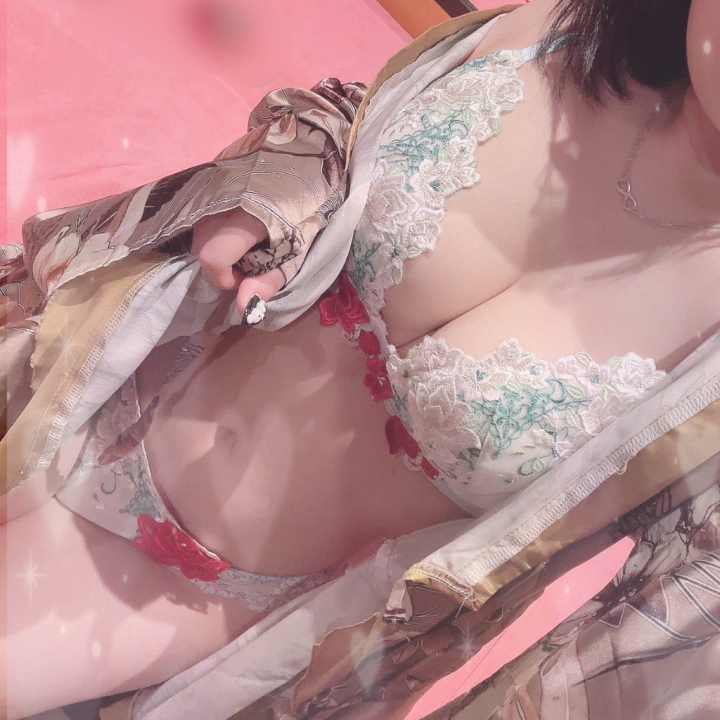 おはようございます՞⸝⸝✦ ᵕ ✦⸝⸝՞

今日から出勤です( ⸝⸝⸝⸝ ॑꒳ ॑⸝⸝⸝⸝)

既に日曜日までの
ご予約たくさんありがとうございます😭✨
まだ空いているので
ご予約待ってますｰ̀⩊ｰ́

今日は火曜だけど
たくさんの方に会えたらいいなっ( ơᴗơ )♡
