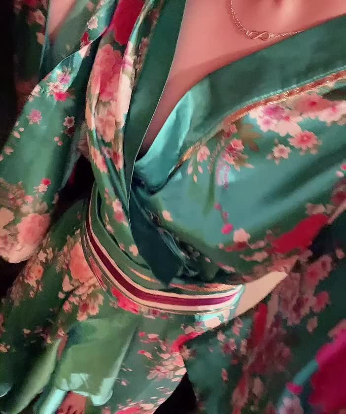 今日はありがとうございましたᐡඉ́  ̫ ඉ̀ᐡ︎︎❤︎

最後に駆けつけてくれた本指名様もありがとうᐡඉ́  ̫ ඉ̀ᐡ︎︎❤︎

最近本指名様に沢山囲まれて
みちるはめっちゃ幸せもんだと思います(*˘︶˘*).｡.:*♡

明日からも平日で
忙しいお兄さんだらけだと思うけど
少しでもこのむちむち巨乳ちゃん✌️気になってくれて
遊んでくれたら嬉しいです🤲🏻´-