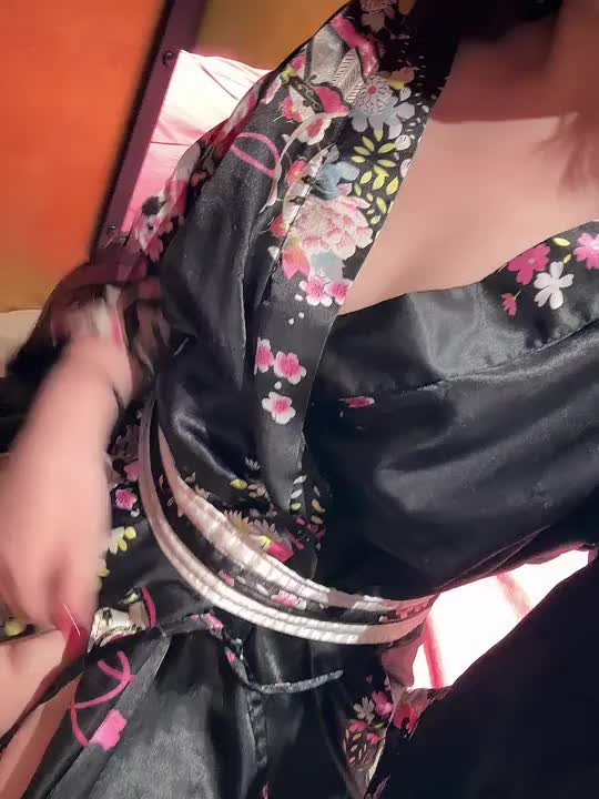 おはよ〜〜(‪⸝⸝-  ̫ -⸝⸝‬)♡

今日は朝から動画っ( *¯ ꒳¯*)

昨日は少し寂しかった(｡･_･`｡)けど
今日はご予約既にくださってるお兄さん
ありがとうですᐡඉ́  ̫ ඉ̀ᐡ︎︎❤︎

でもまだ空いてるから
たくさん愛ください(‪⸝⸝-  ̫ -⸝⸝‬)♡