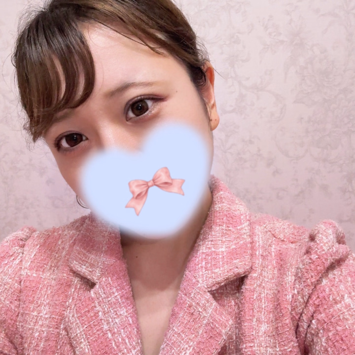 今日もありがとうございました🩵

初めましての方だったけど色んなお話出来て楽しかったです☺️🎶

次は27日12~20時までいます！！
ぜひご予約お待ちしてます︎💕︎︎💕︎