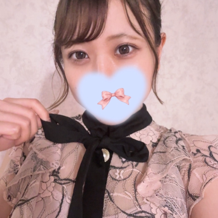 こんにちは🩵

皆さん、台風の影響は大丈夫ですか？
まだしばらくは雨も降るみたいなので
安全第一で過ごしてくださいね💭

今日は出勤時間変わって17~22時まで出勤することにしました🐰

もし会える方いたらお待ちしてます︎💕︎︎