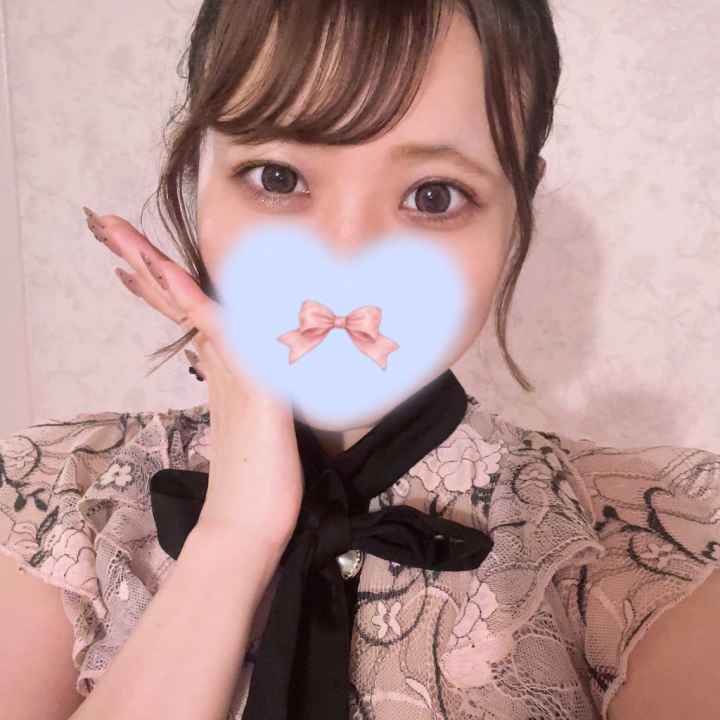 今日お会いしてくれたお兄さん
ありがとうございました︎💕︎︎💕︎

お話もできてよかったです☺️

一旦、6月の出勤日決まったので報告です❕

6/3 12~20
6/5 15~0
6/6 12~22
6/8 12~20
6/12 15~0

です︎💕︎︎💕︎

12日以降はまたわかり次第載せます🍀

ご予約のメッセージもお待ちしてます🎶