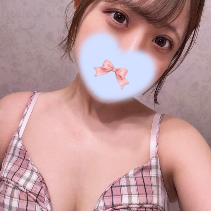 こんにちは🩵

今日は予定が押してしまって、
14時ぐらいからお店にいます😊

既にご予約頂いているお兄さん、
ありがとうございます💕💕

気をつけて来てください💭