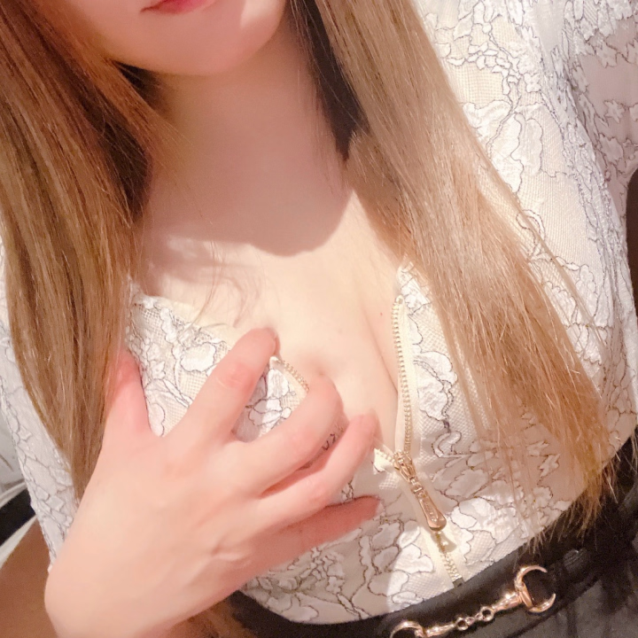 おはようございます🧸💗

昨日もありがとうございました🥰


今日はどんより☁️☁️
気分は下がりますが
性欲は別ですよねっ♡♡笑


今日もラストまでいます🤭
お待ちしております🫶